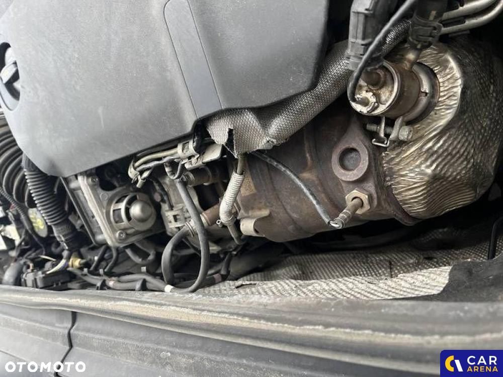 Volkswagen Passat - 20