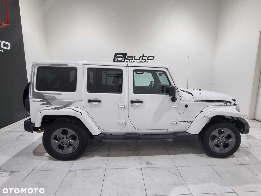 Jeep Wrangler - 10