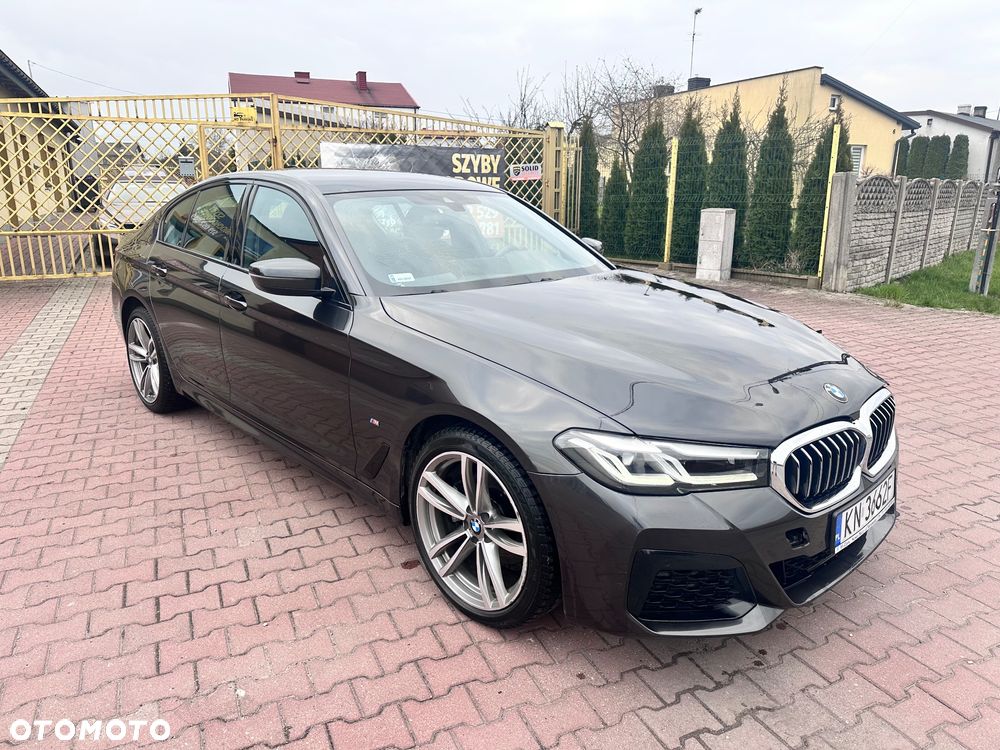 BMW Seria 5 520d xDrive mHEV M Sport sport - 2