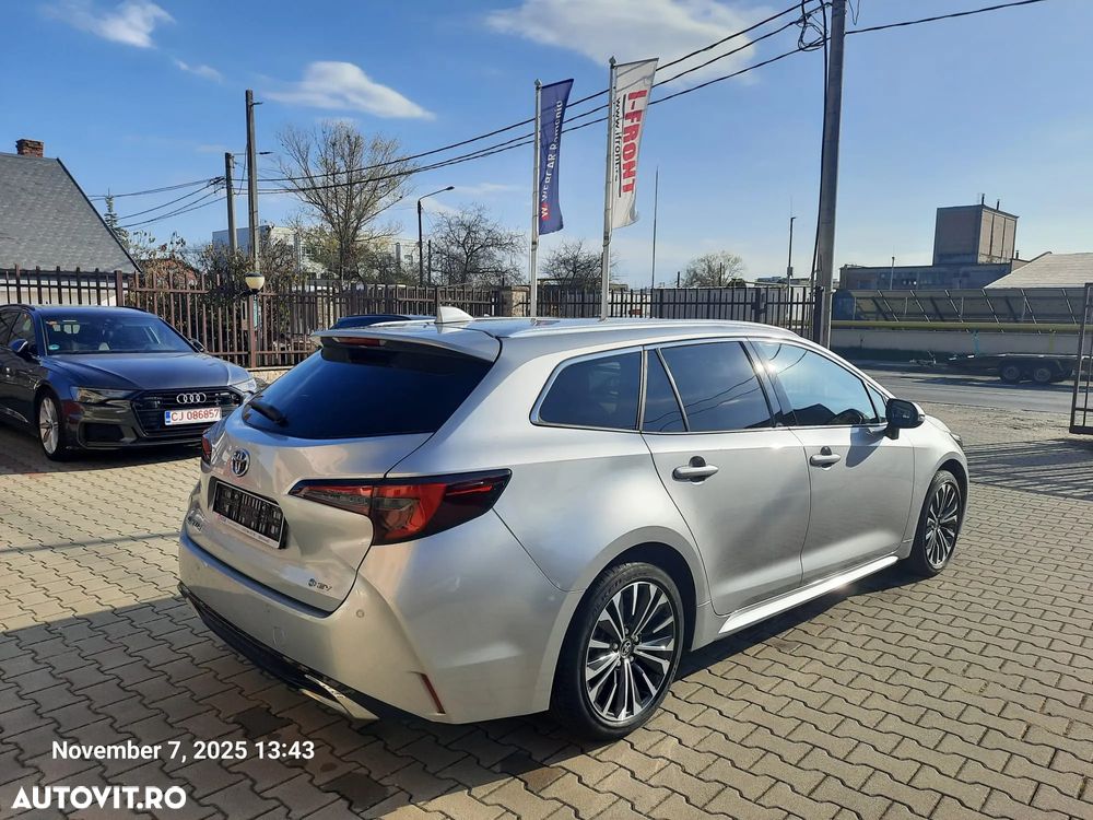 Toyota Corolla 2.0 HSD Exclusive - 3