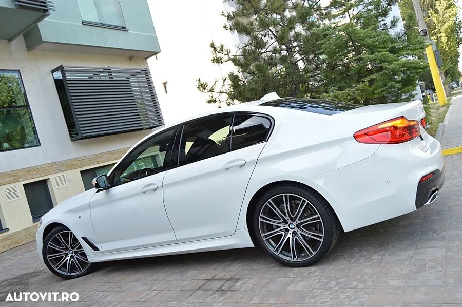 BMW 5 Series 2019 — imagine 27