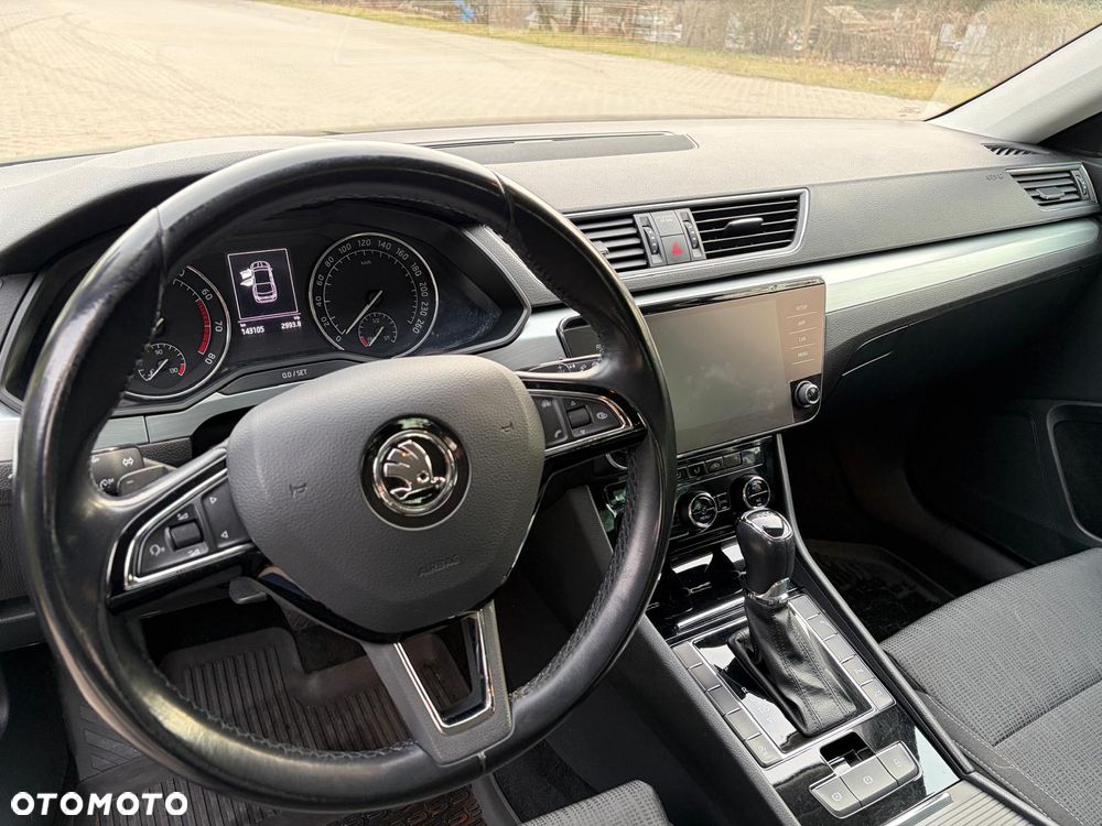 Skoda Superb 1.8 TSI Ambition DSG - 10