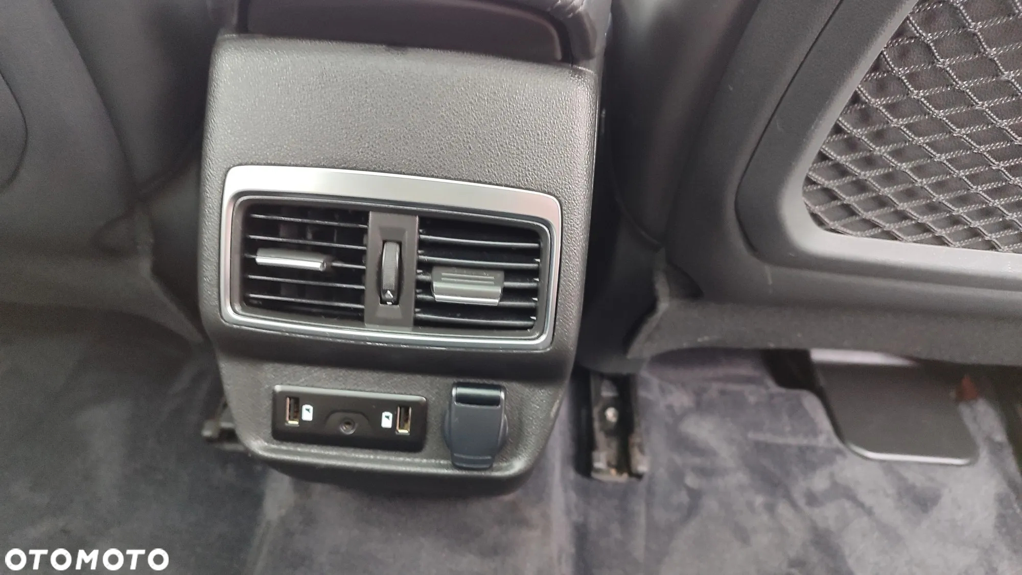 Renault Koleos 2.0 dCi Initiale Paris 4x4 X-Tronic - 24