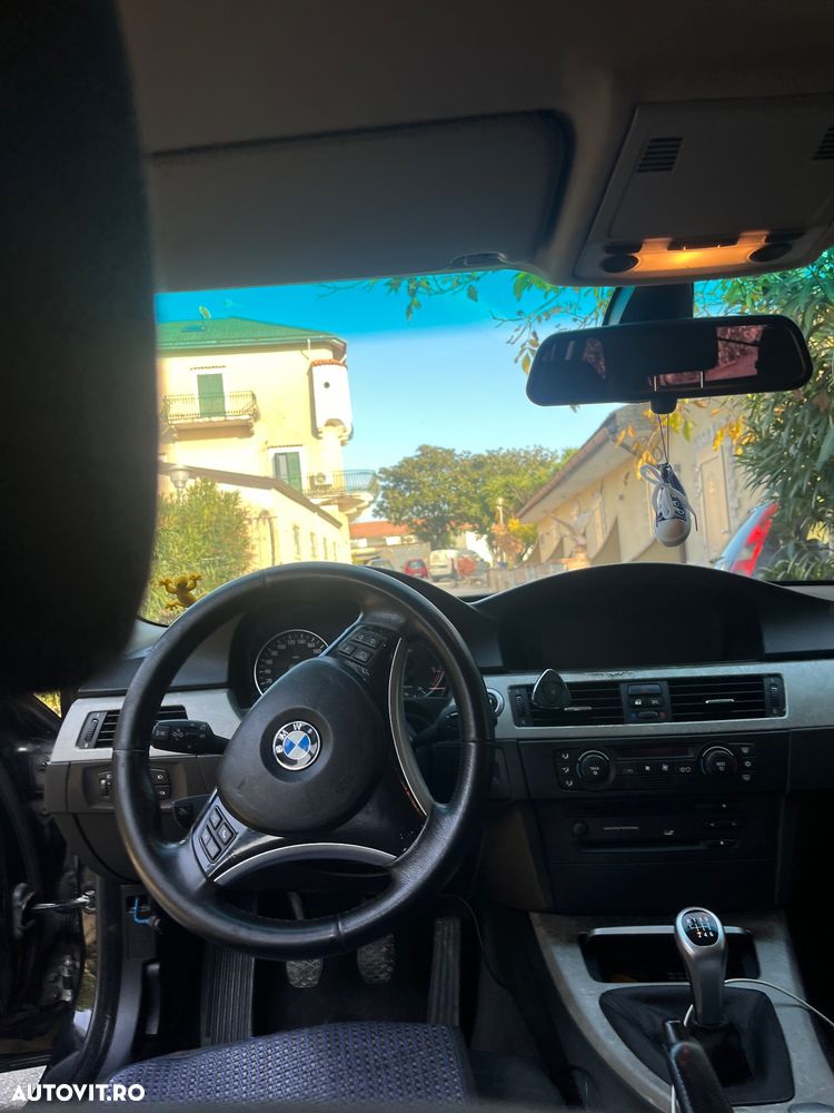 BMW Seria 3 320d - 10