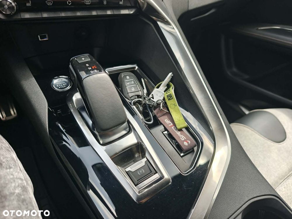 Peugeot 3008 - 24