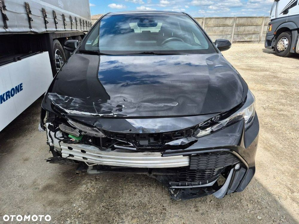 Toyota Corolla - 4
