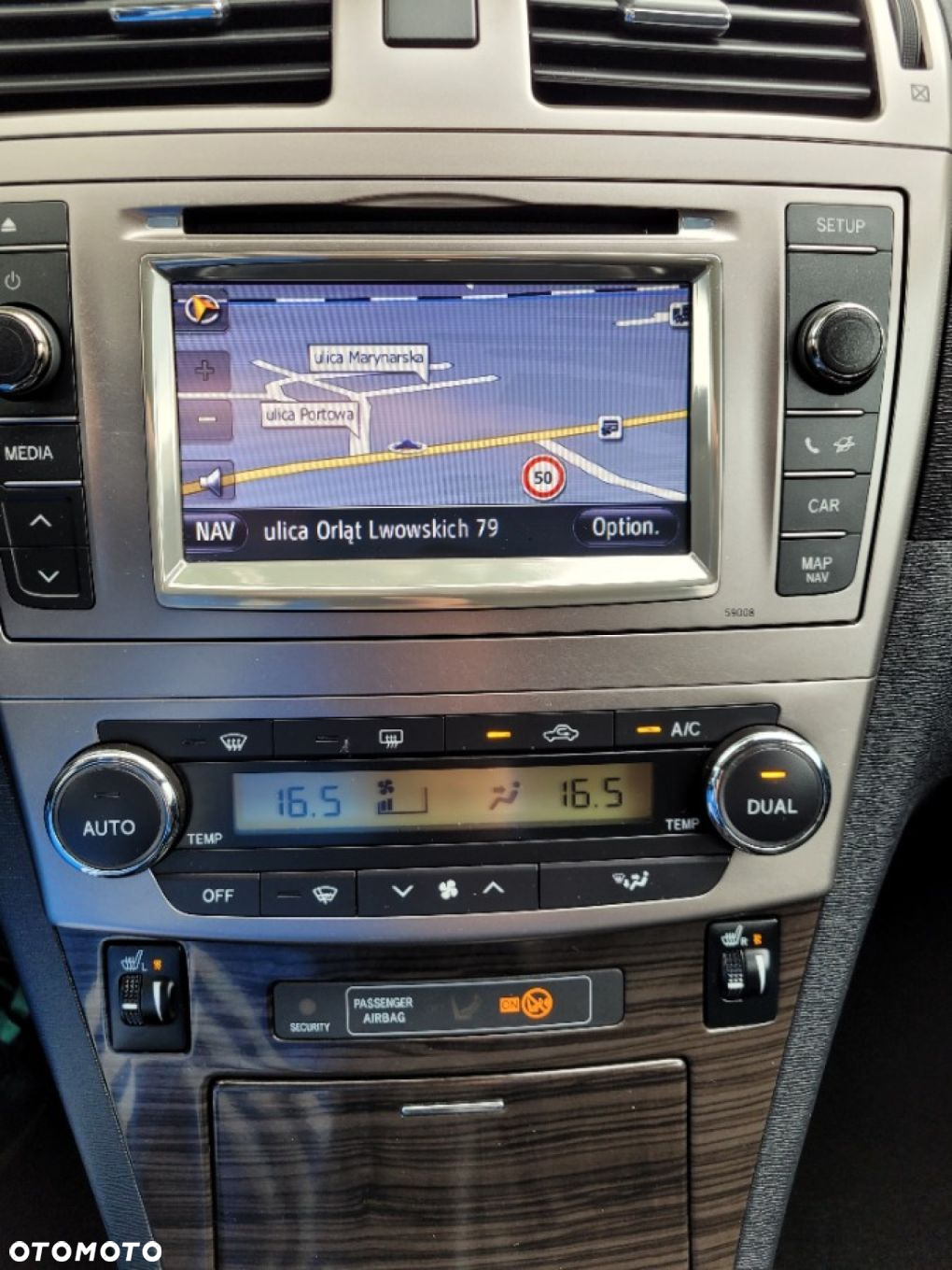 Toyota Avensis - 23