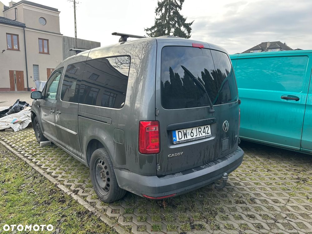 Volkswagen Caddy 2.0 TDI Comfortline - 4