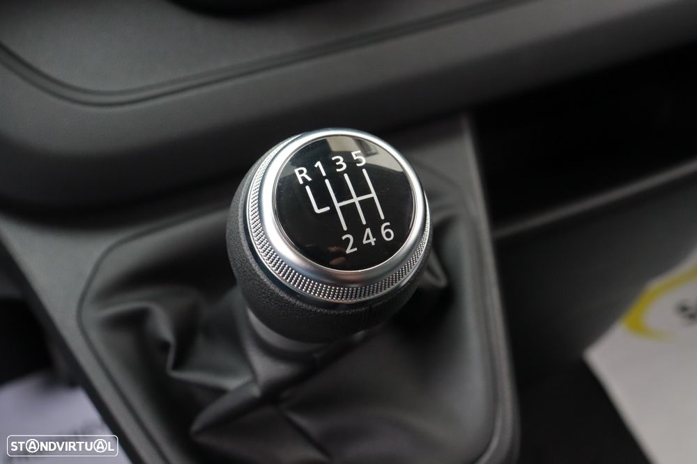 Renault Trafic L2 6 Lugares *IVA Discriminado - 14