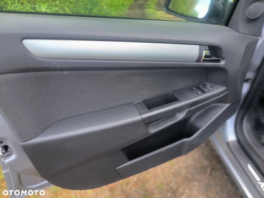 Opel Astra - 14