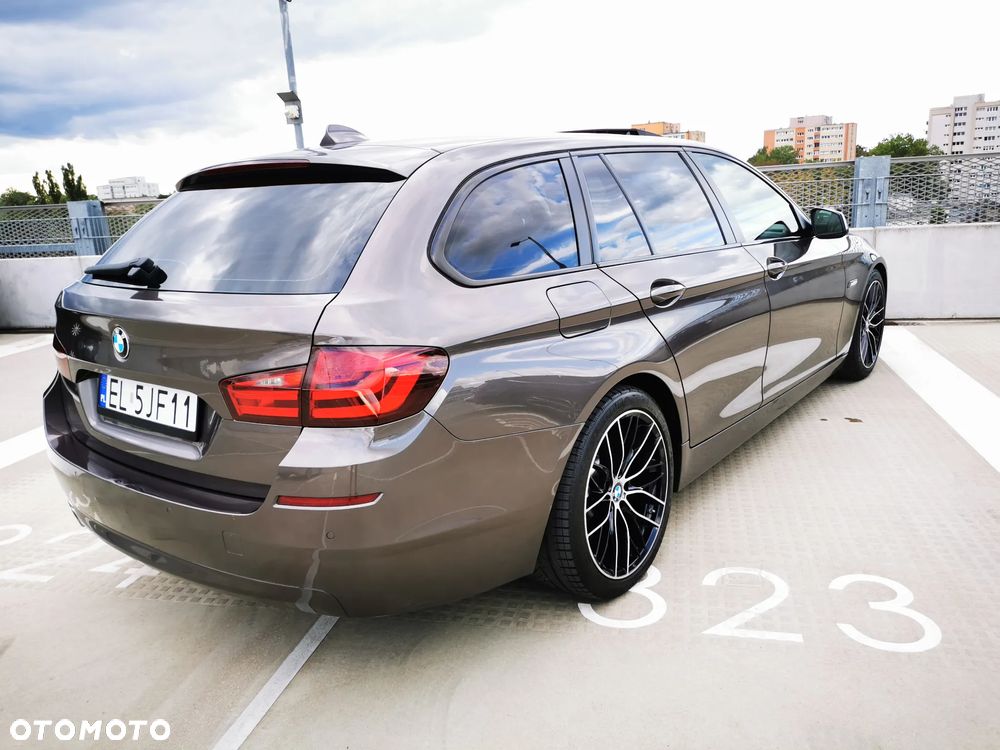 BMW Seria 5 530d xDrive - 4