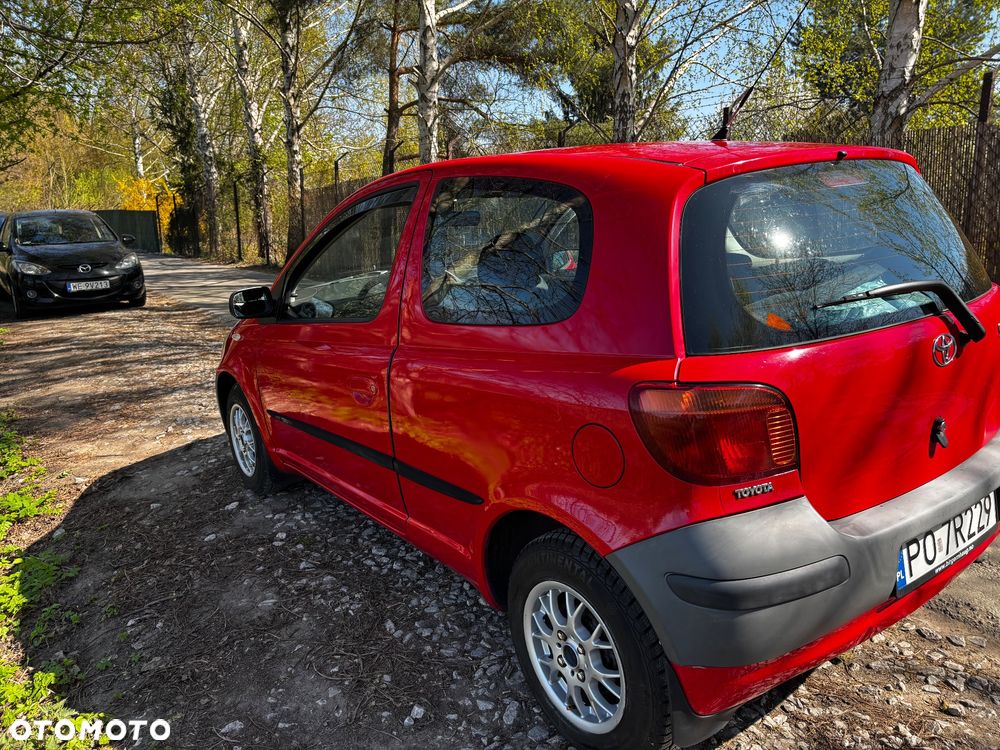 Toyota Yaris - 4