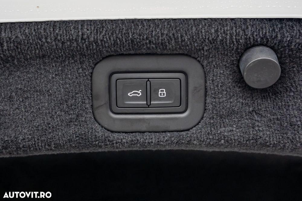 Bentley Continental GTC Speed - 23