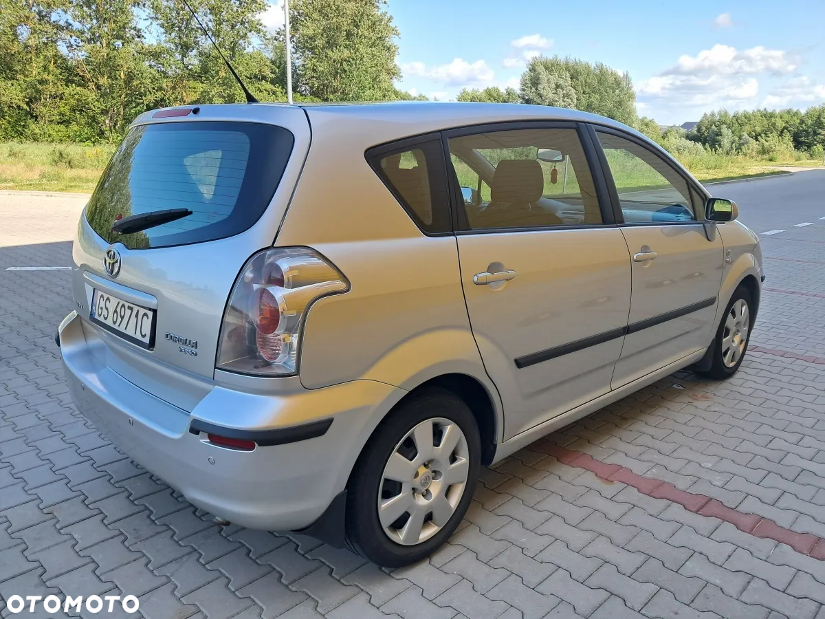 Toyota Corolla Verso 1.8 Sol + 7os MM - 5
