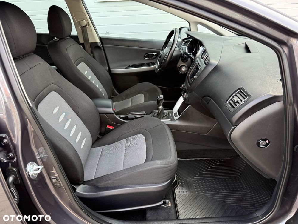 Kia Ceed - 29