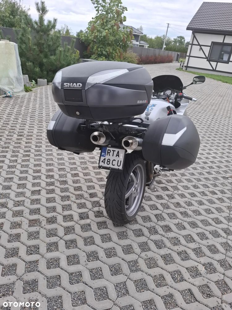 Honda VFR - 14