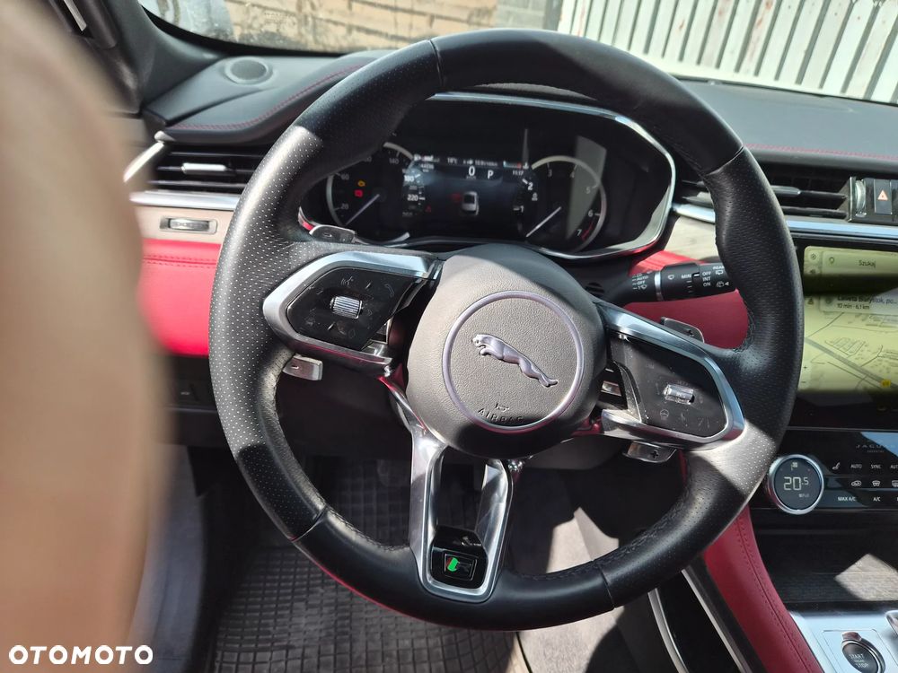 Jaguar F-Pace 2.0 P250 mHEV AWD R-Dynamic S - 18