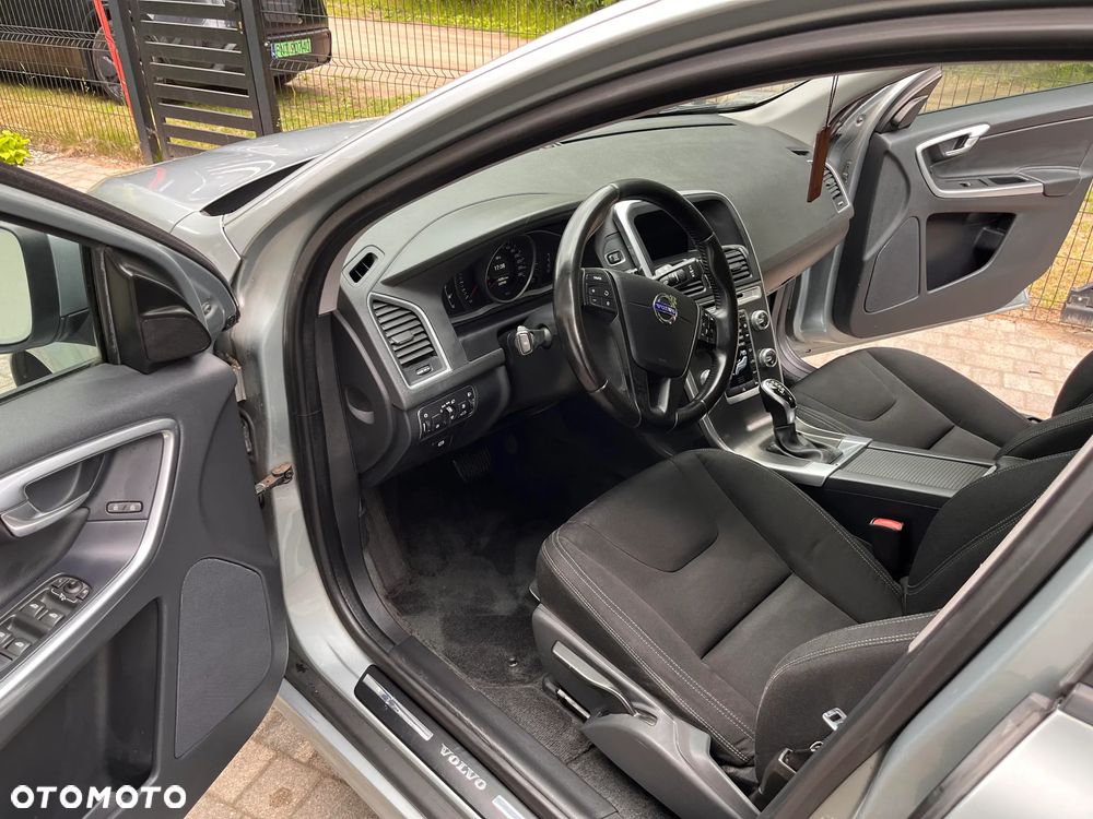 Volvo XC 60 D4 Drive-E Momentum - 15
