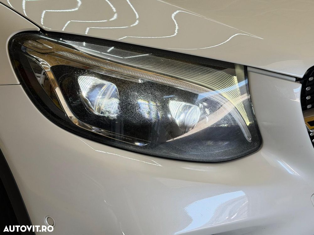 Mercedes-Benz GLC Coupe 220 d 4Matic 9G-TRONIC AMG Line - 12