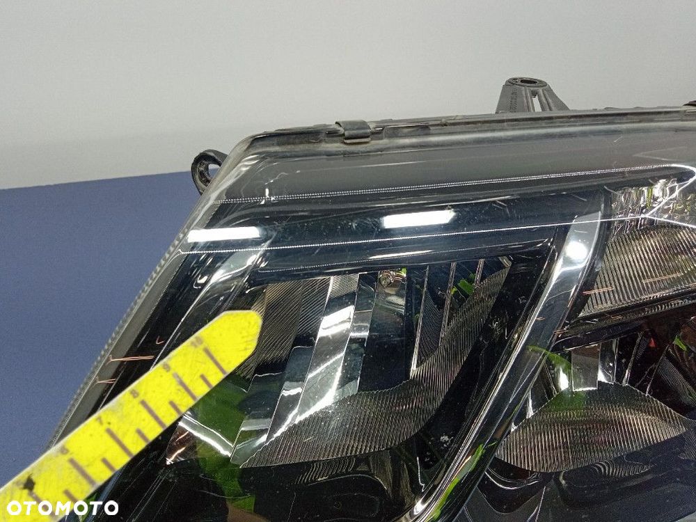 DACIA DUSTER I LIFT 13- REFLEKTOR LEWY LAMPA PRZÓD 260608209R - 10
