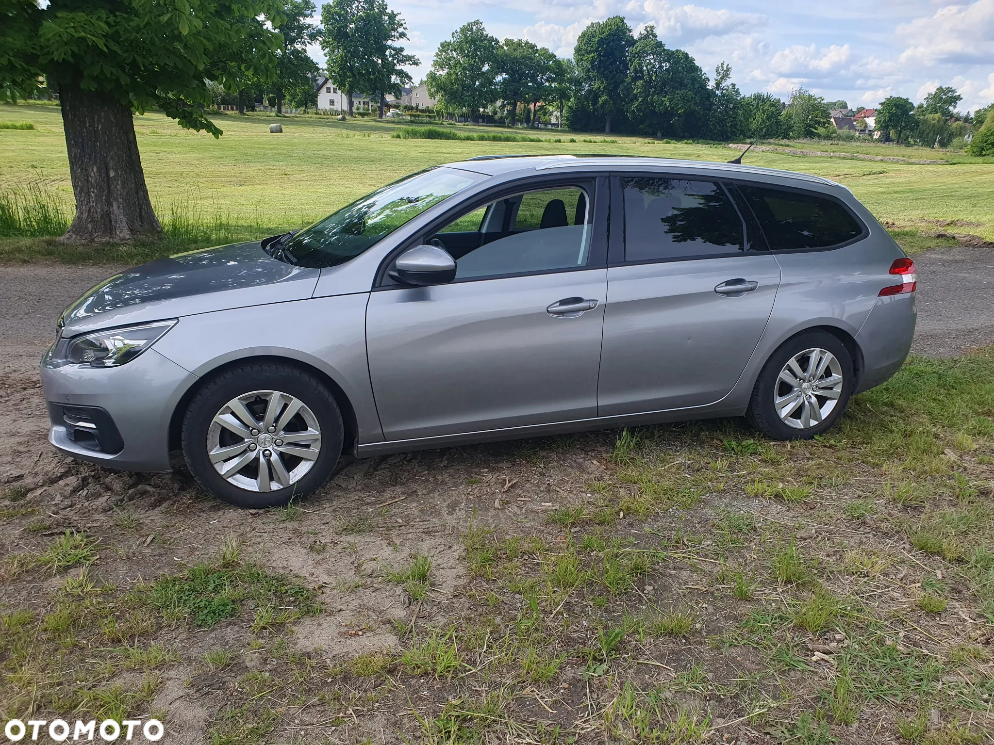 Peugeot 308 1.6 BlueHDi Allure S&S - 28