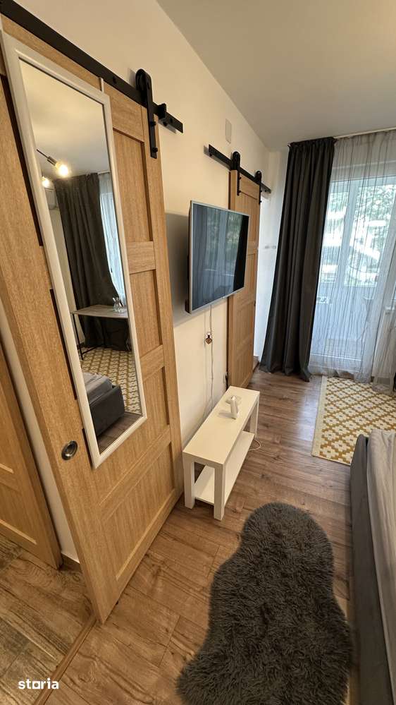 Vând apartament cu o camera, complet mobilat, in zona centrala — fotografia 3