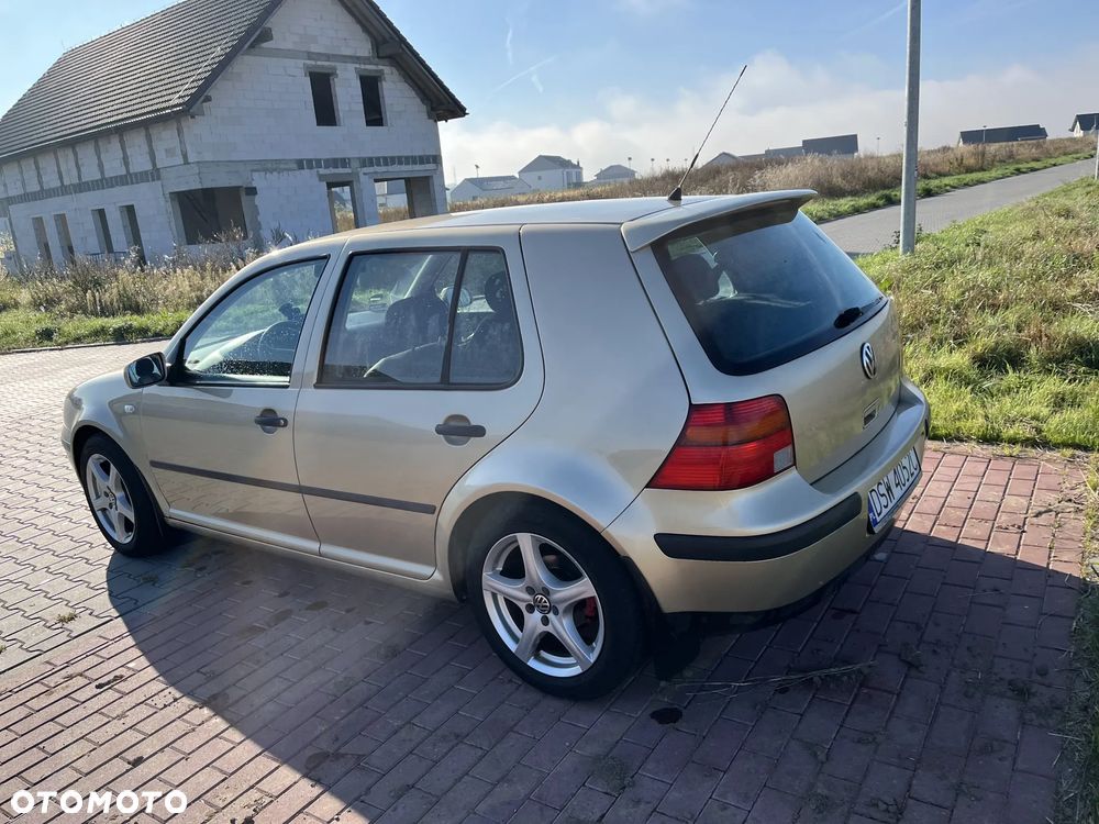 Volkswagen Golf IV 1.4 16V Basis - 1