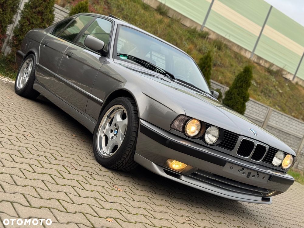 BMW Seria 5 525i - 12