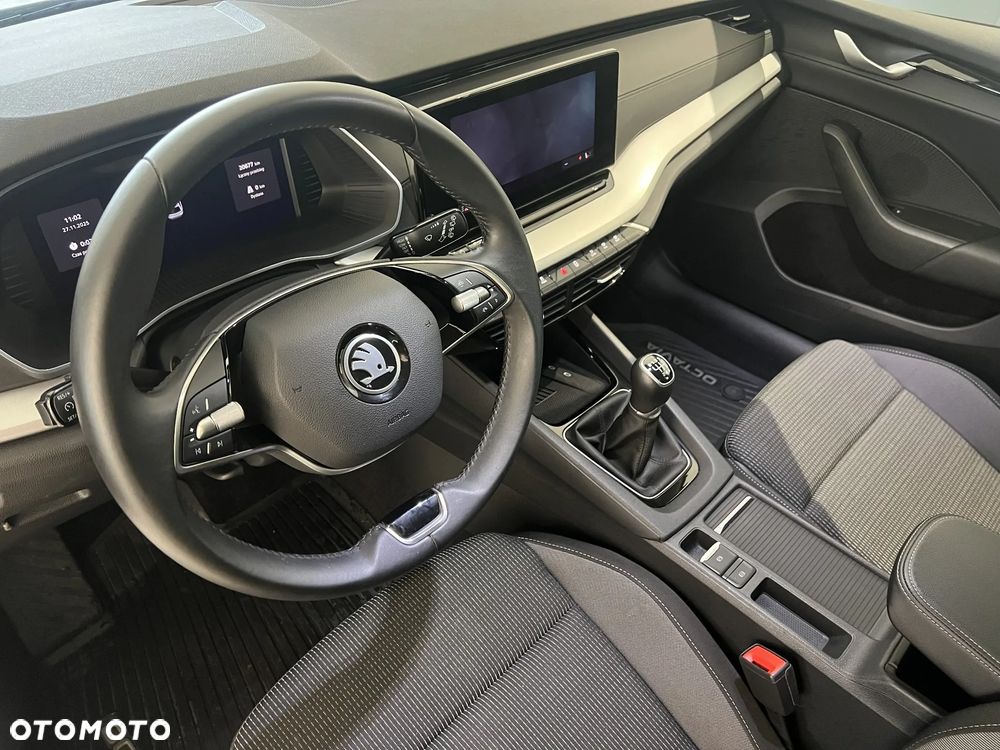 Skoda Octavia 1.5 TSI Selection - 17