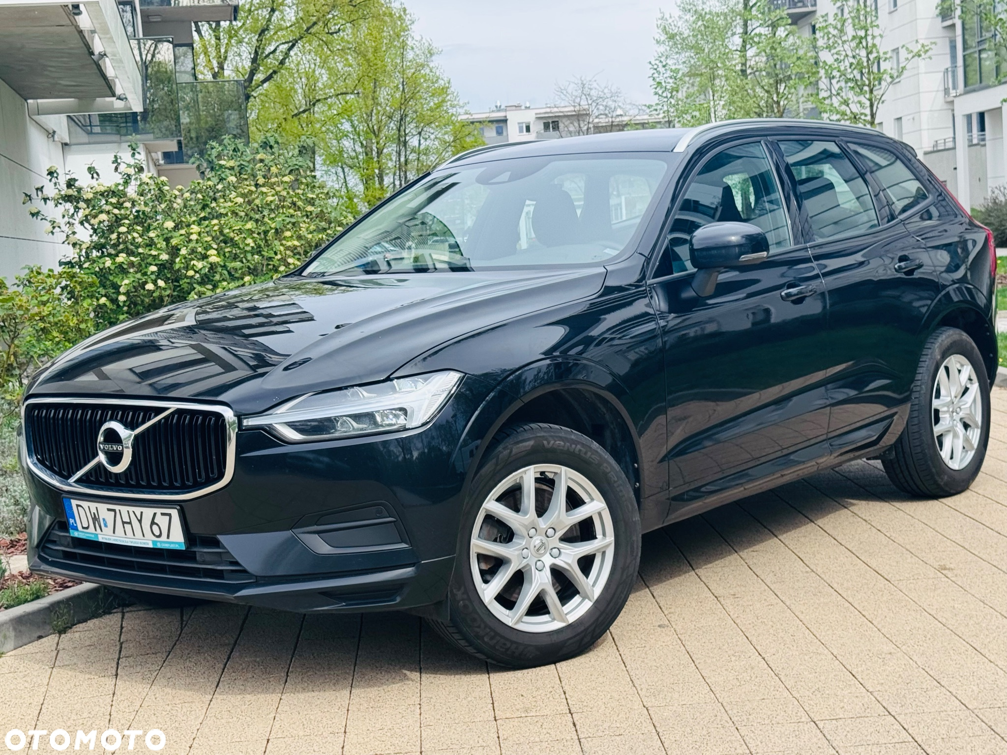 Volvo XC 60 T4 Momentum - 5