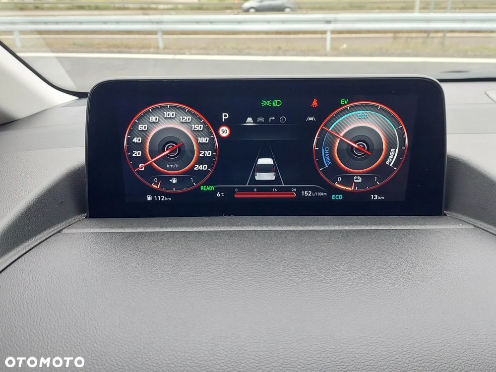 Hyundai Staria 1.6 T-GDI HEV Smart VIP - 14