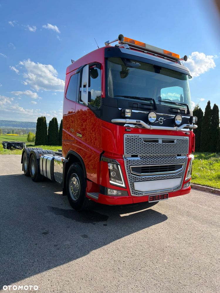 Volvo FH-16 / 750 KM / 6 x 4 / 217000 km