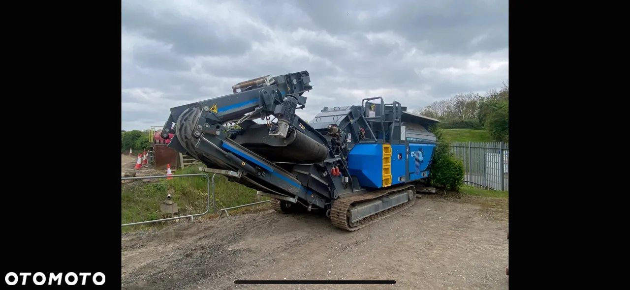 McCloskey R 105 - 7