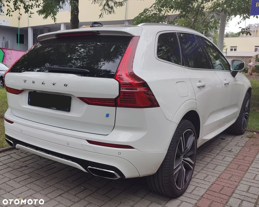 Volvo XC 60 D5 AWD R-Design - 3
