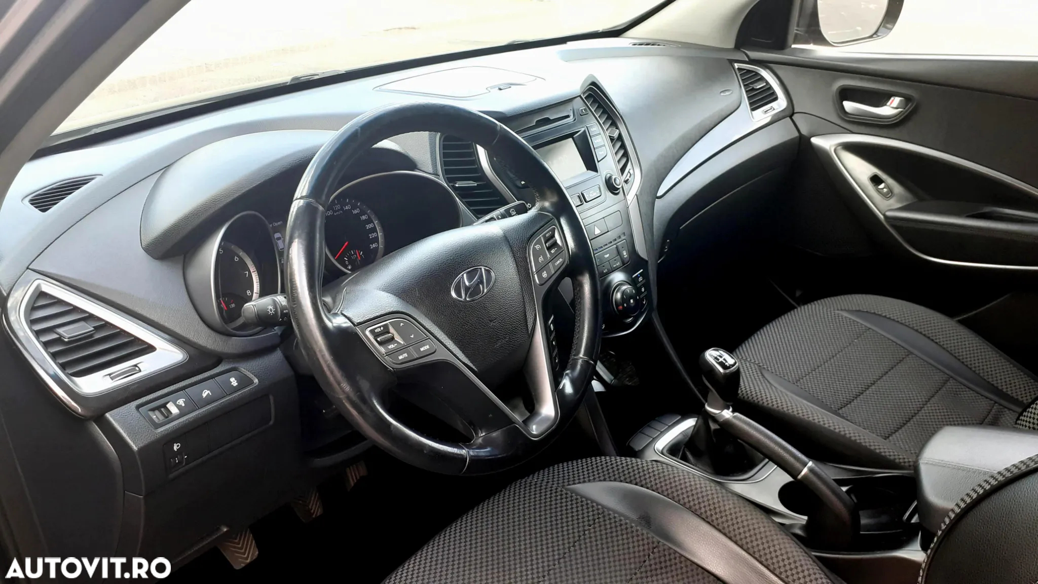Hyundai Santa Fe - 10