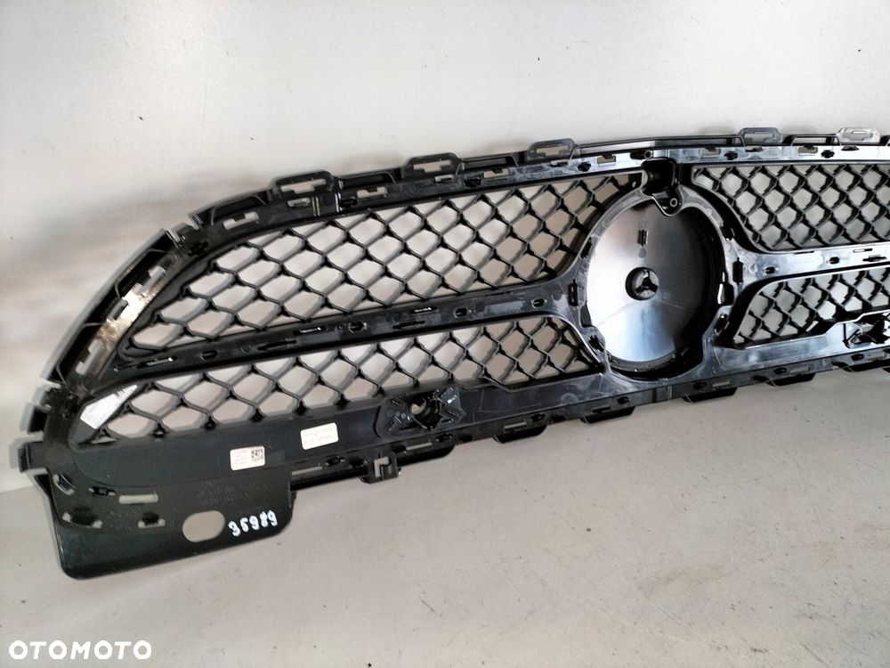 atrapa kratka grill mercedes c klasa w206 21- amg - 4