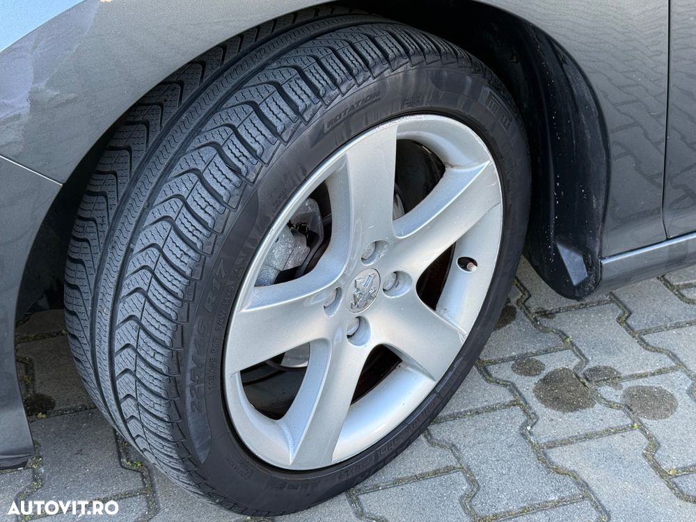 Peugeot 308 1.6HDi Premium - 17