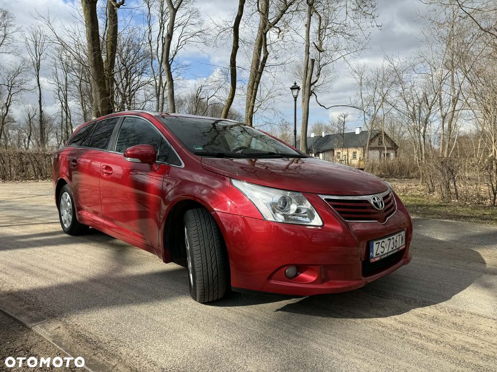 Toyota Avensis 1.8 Sol EU5 - 9