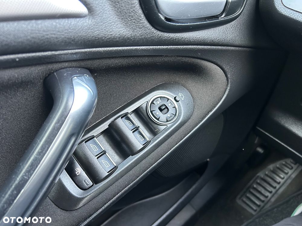 Ford S-Max 2.0 TDCi DPF Gold X - 13