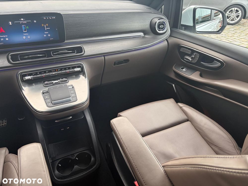 Mercedes-Benz Klasa V 2025
