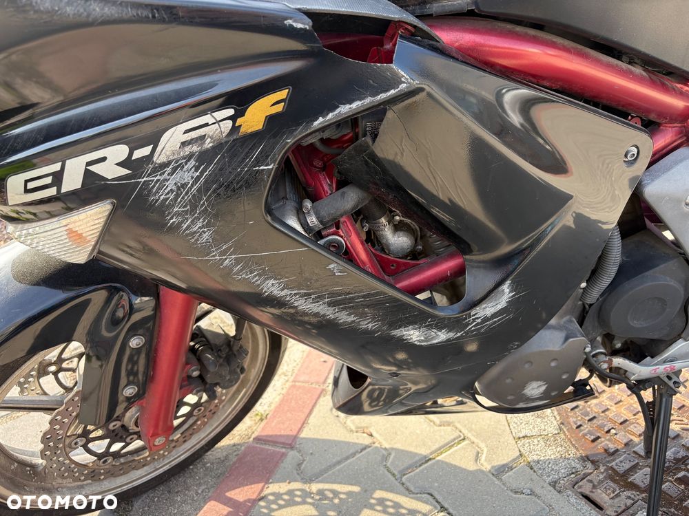 Kawasaki ER - 3