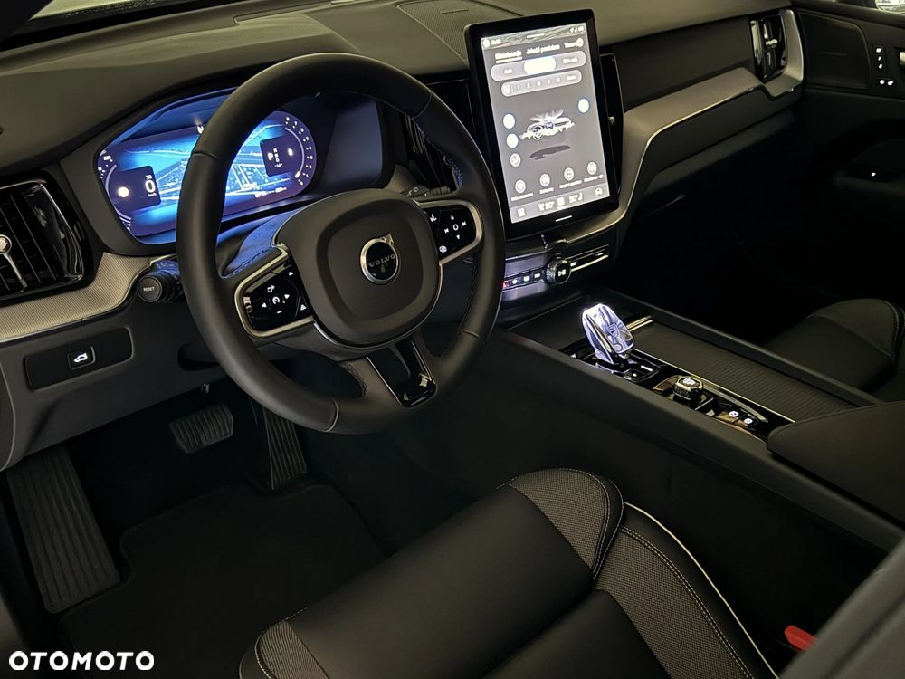 Volvo XC 60 B5 B AWD Geartronic RDesign - 13