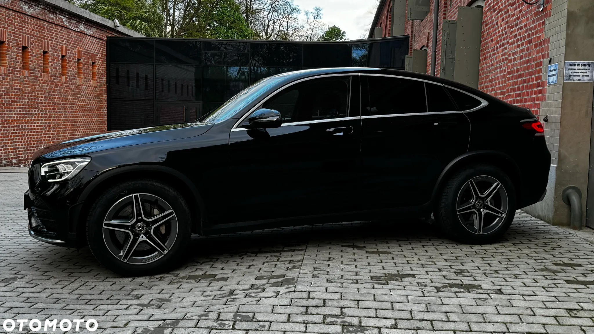 Mercedes-Benz GLC Coupe 300 e 4-Matic - 13