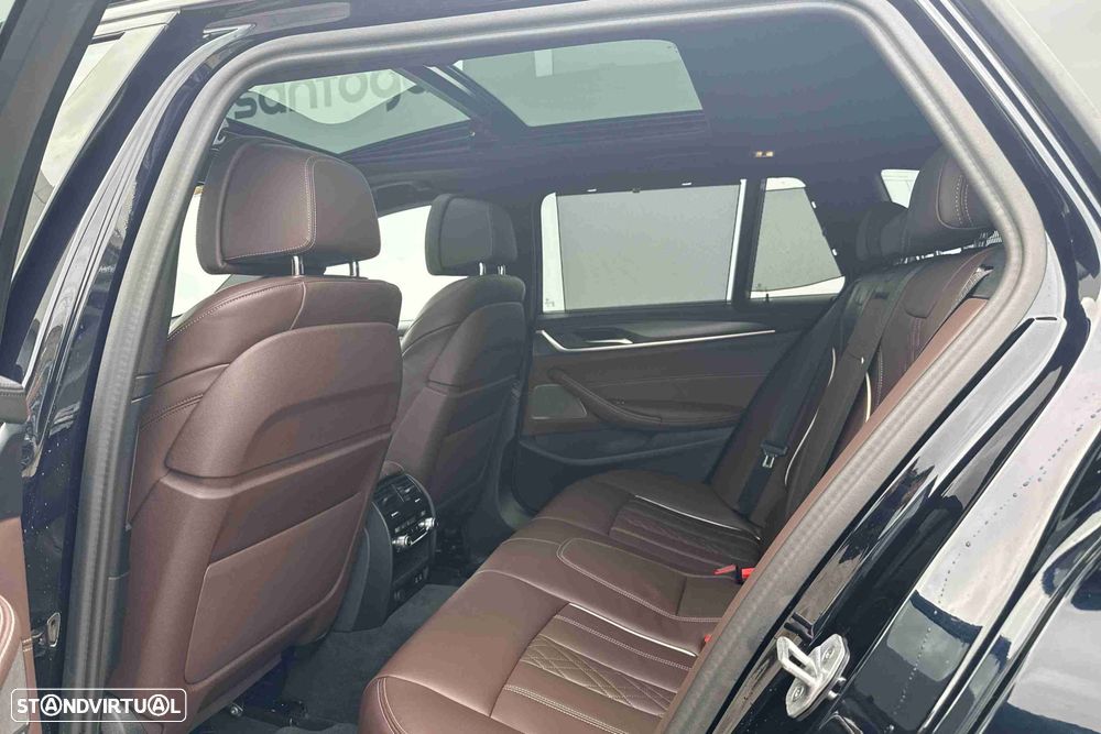 BMW 540 d xDrive Pack Desportivo M Auto - 11