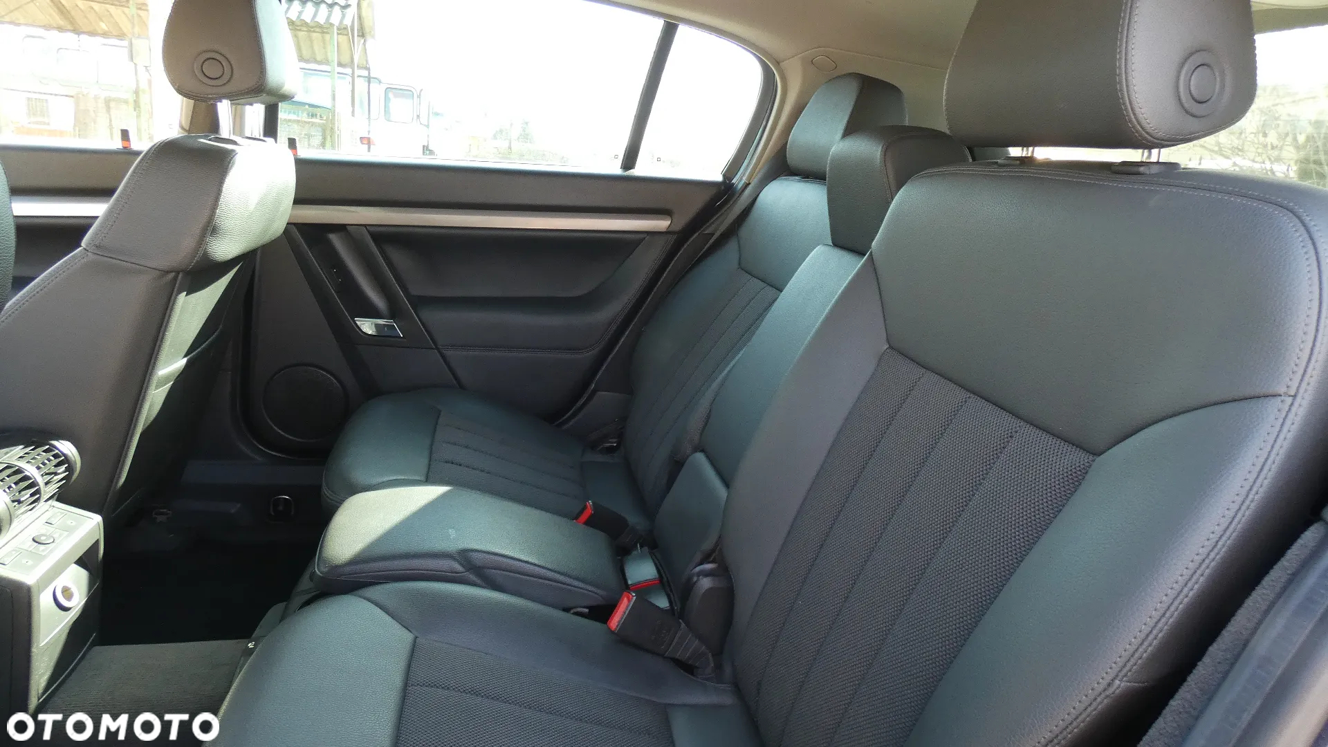 Opel Signum 1.9 CDTI Automatik Cosmo - 28