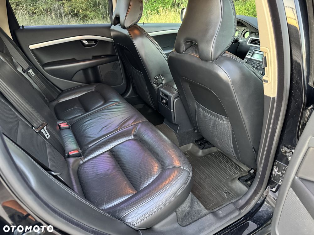Volvo XC 70 D5 AWD Summum - 17
