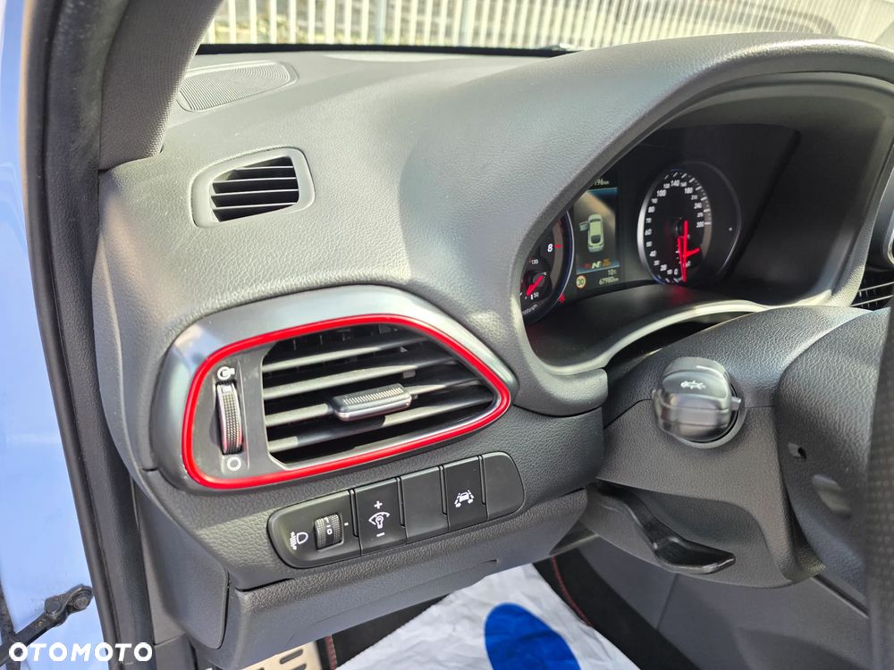 Hyundai i30 N 2.0 T-GDI Performance - 6