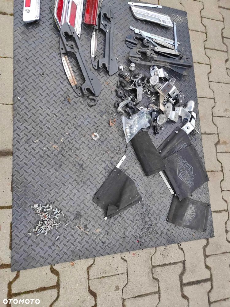 Kufer Harley Dyna FLD switchback wnętrze rolki uchwyt - 4