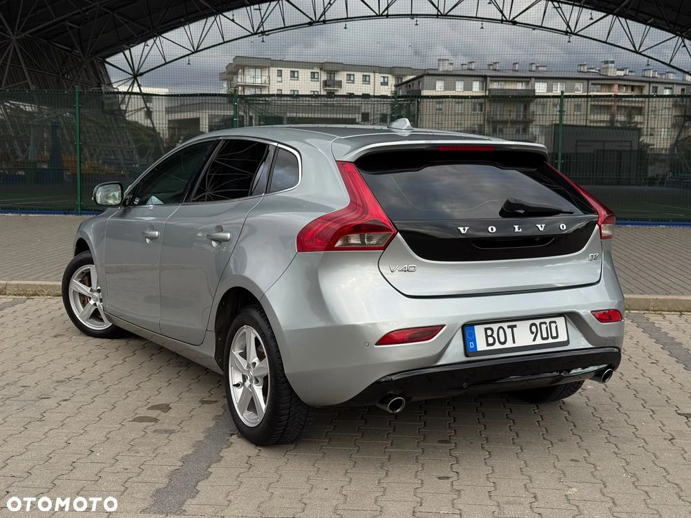 Volvo V40 D3 Summum - 12