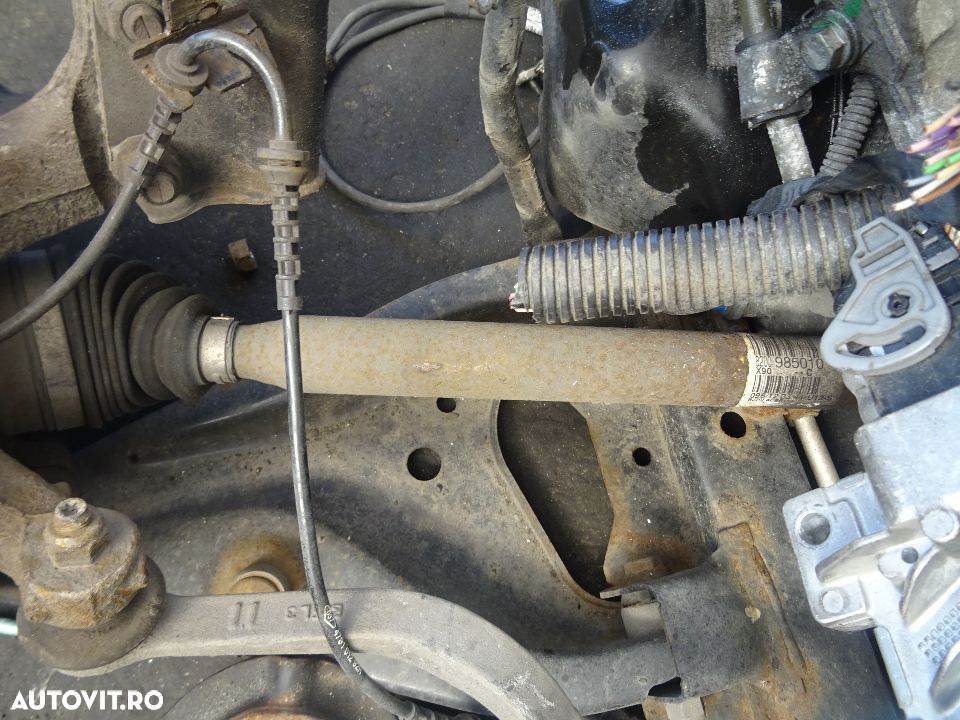 Planetara stanga dreapta Dacia Logan 1.2 benzina din 2012 - 1